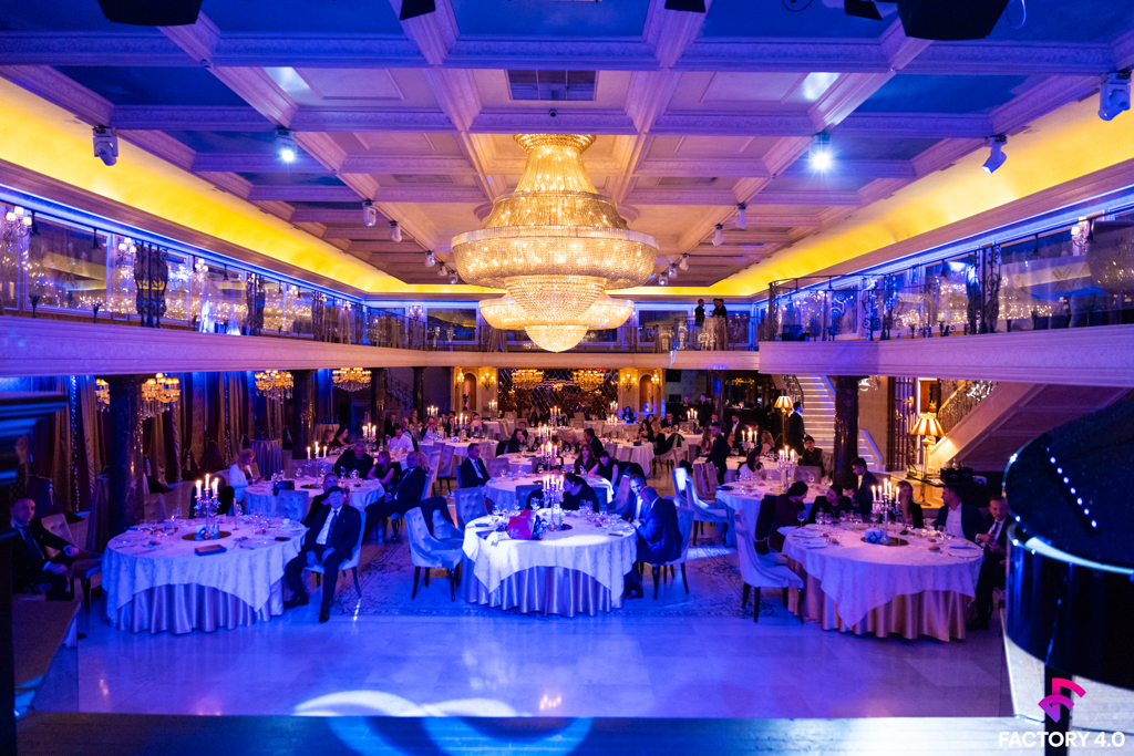 AWARDS & GALA - Image 2