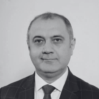 https://factory40.ro/2024/wp-content/uploads/2024/05/Catalin-Dosoftei-320x320.png