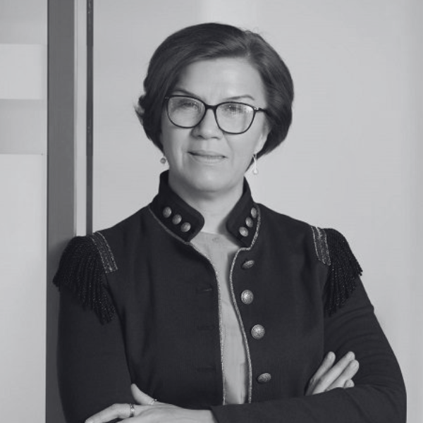 https://factory40.ro/2025/wp-content/uploads/2025/09/Daniela-Daraban.png