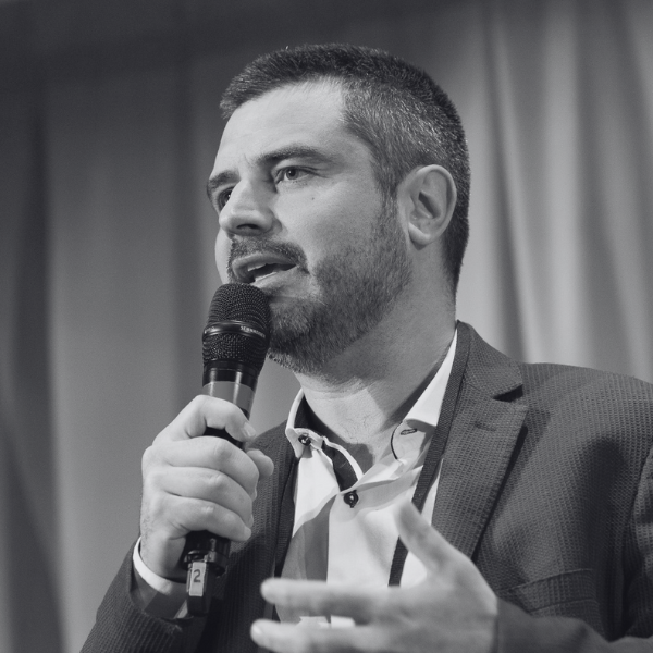 https://factory40.ro/2025/wp-content/uploads/2025/09/Giorgio-Chivilo.png