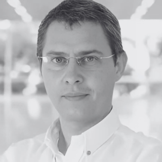 https://factory40.ro/2025/wp-content/uploads/2025/09/Mihai-Mladin-320x320.png